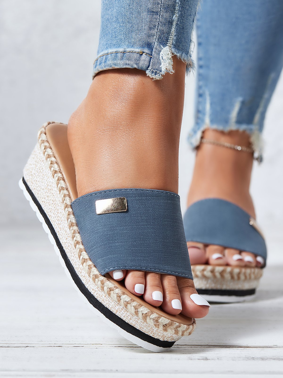 Resort Hemp Rope Sole Wedge Sandals