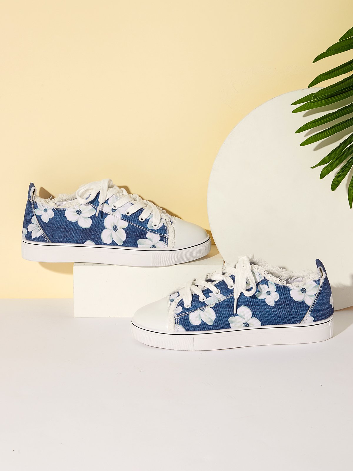 Women's Lily Graphic Print Denim Lace-Up Sneakers