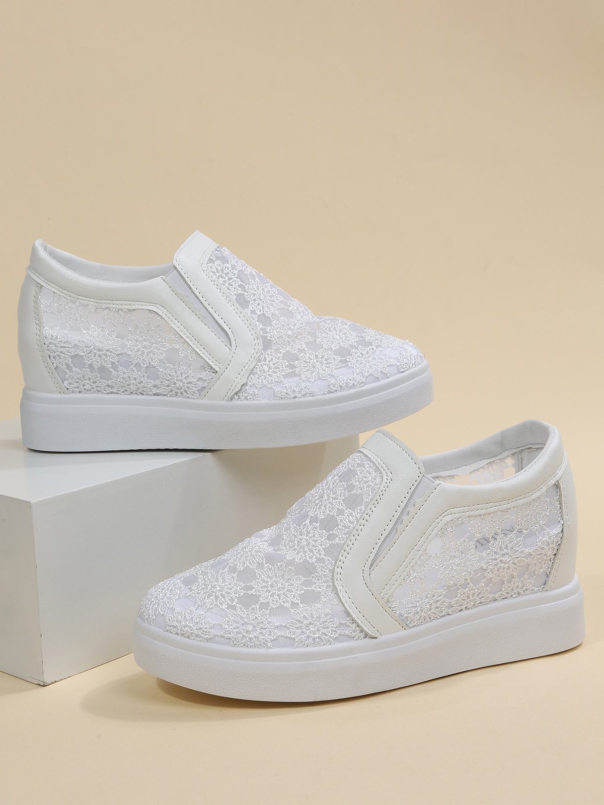 Flower Embroidery Lace Detail Hidden Heeled Shoes