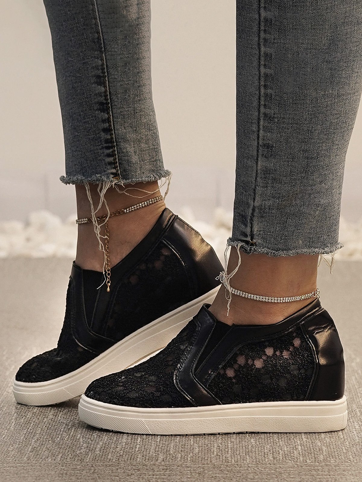Flower Embroidery Lace Detail Hidden Heeled Shoes