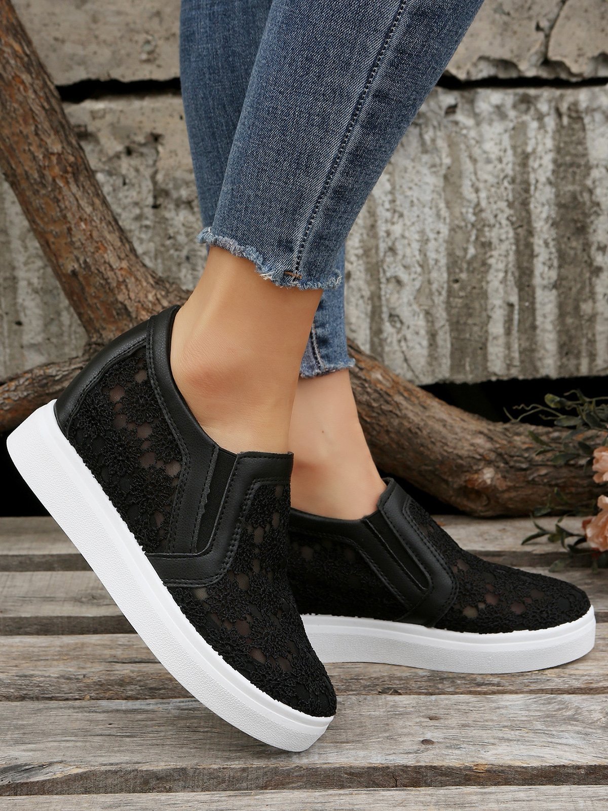 Flower Embroidery Lace Detail Hidden Heeled Shoes