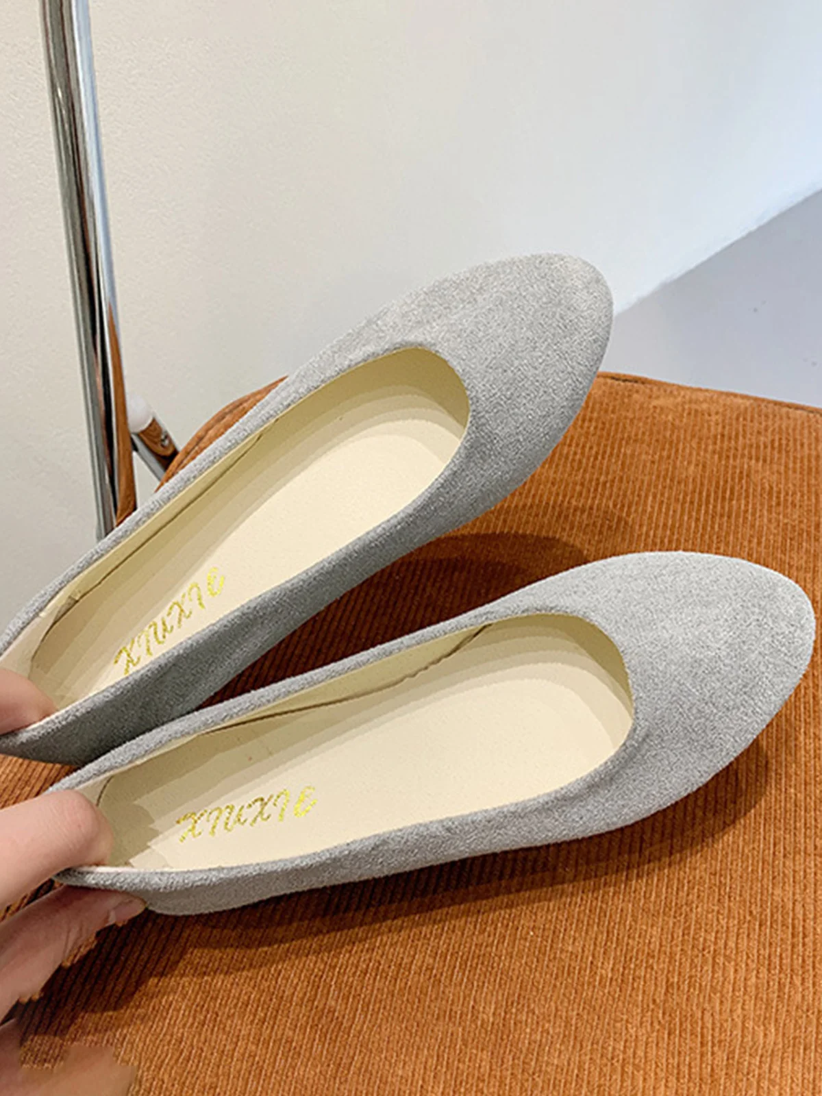 Multi-color Breathable Plain Velvet Simple Non-SlipSlip On Shallow Shoes Non-Slip Flat Heel Shoes