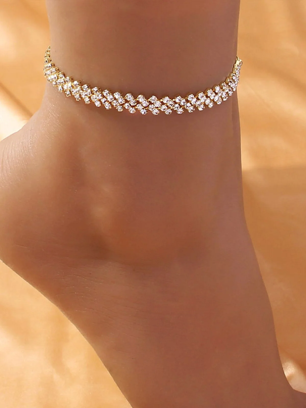 Minimalist Rhombus Rhinestone Anklet