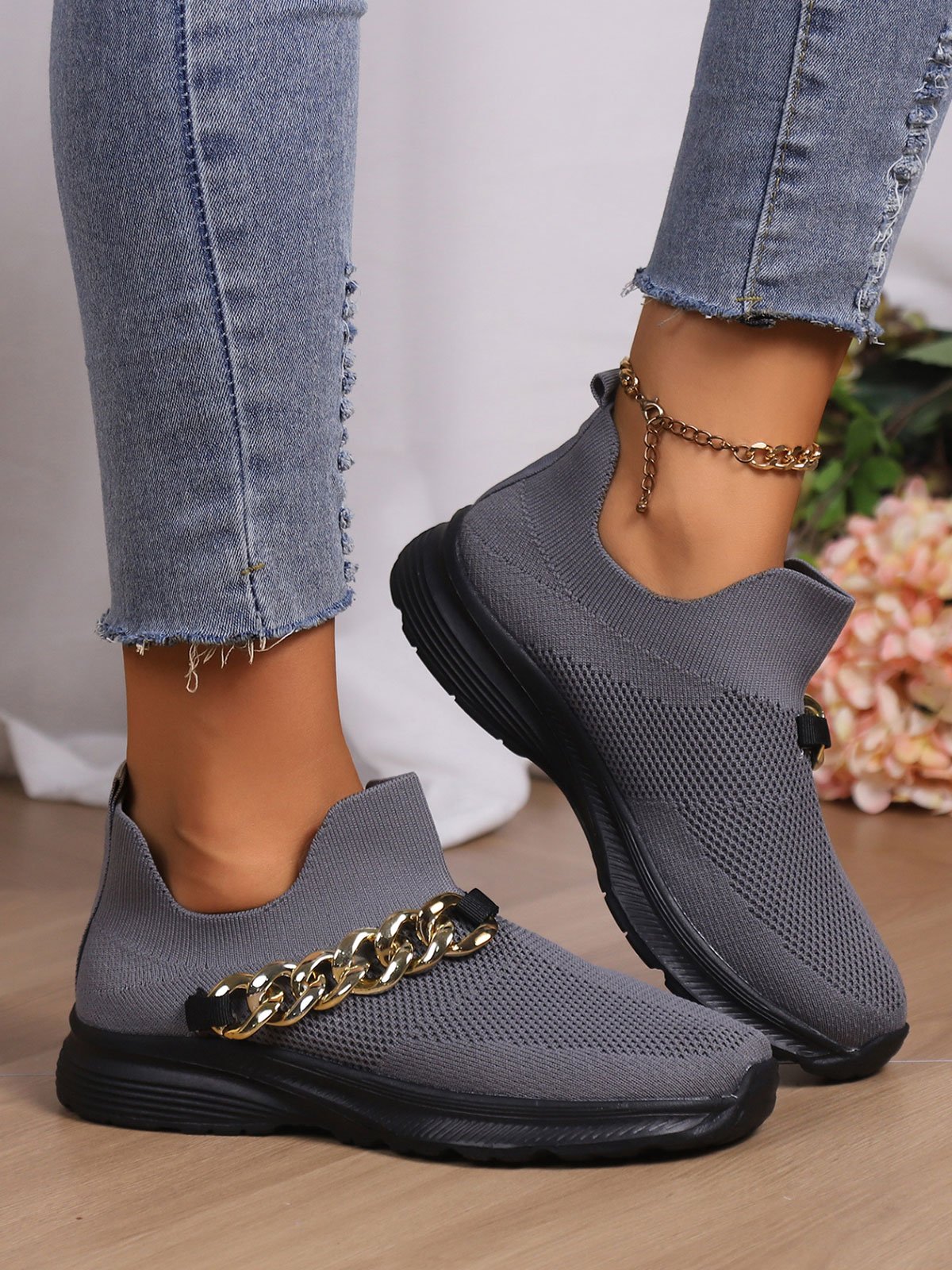 Women Chain Decor Slip On High-Elastic Flyknit Sneakers