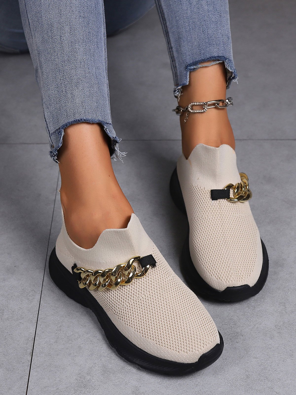 Women Chain Decor Slip On High-Elastic Flyknit Sneakers