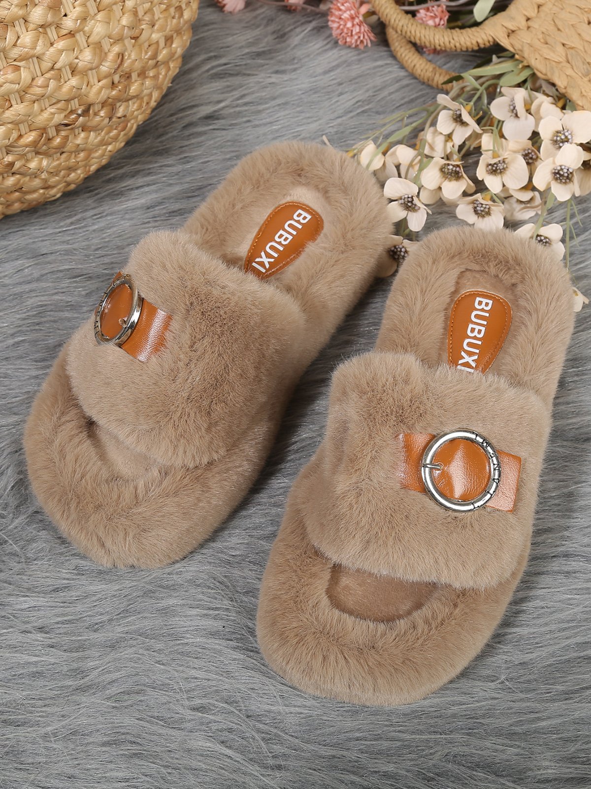 Casual Color Block Buckle Comfy Fluffy Slippers
