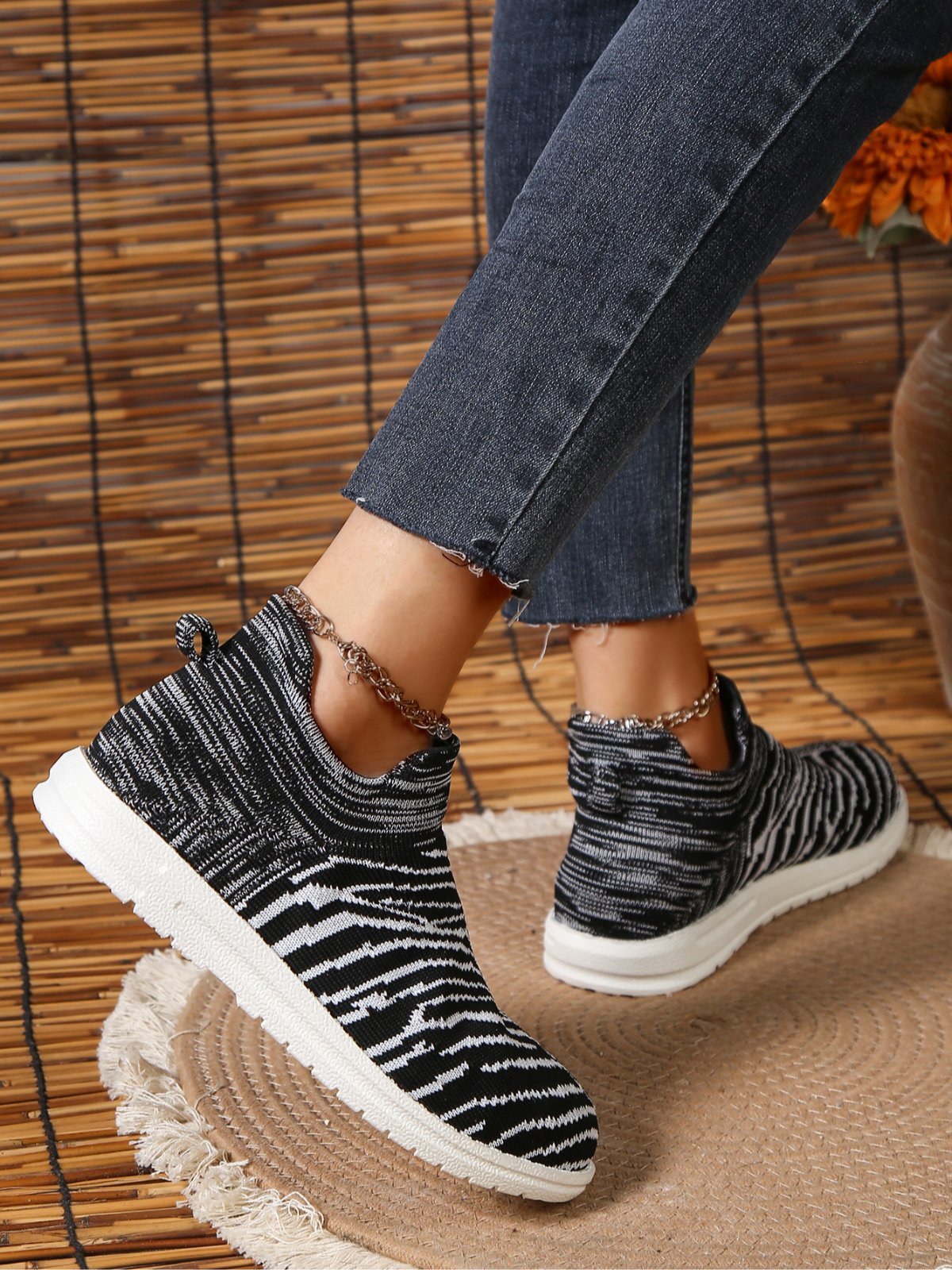 Breathable Leopard Color Block Slip On Flyknit Sneakers