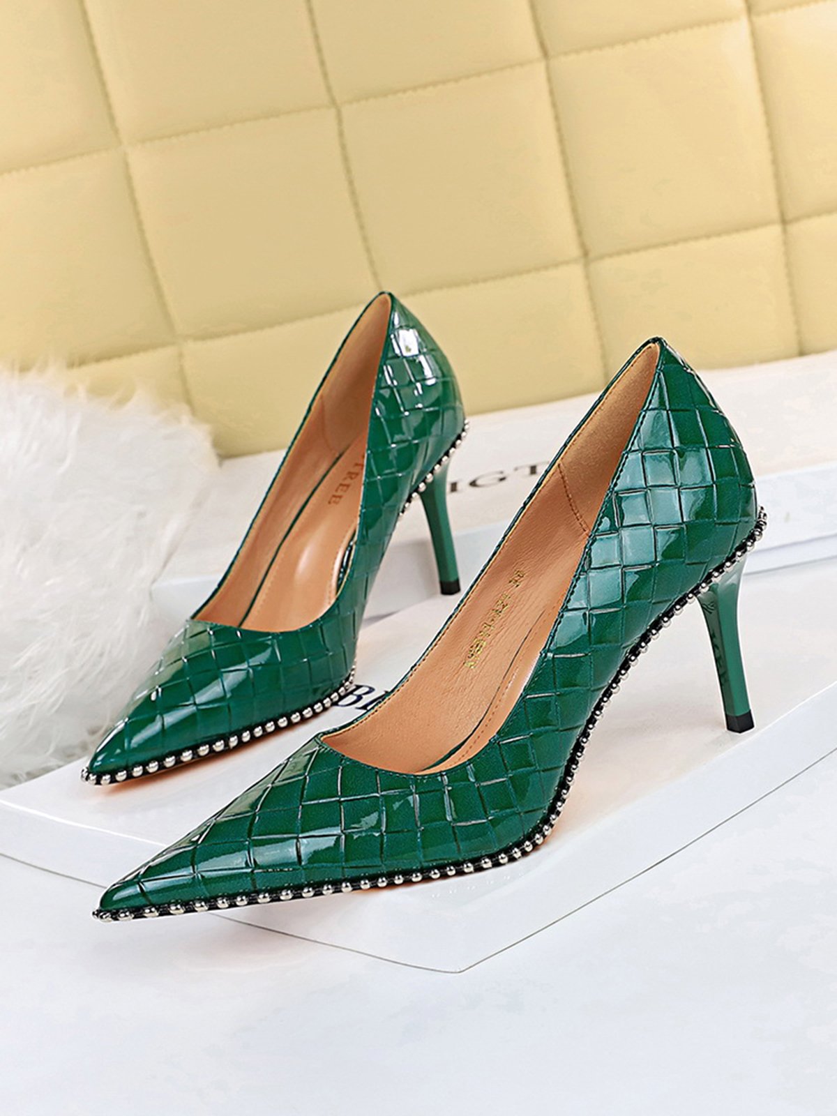 Stylish Woven Embossed Stiletto Heel Shallow Pumps