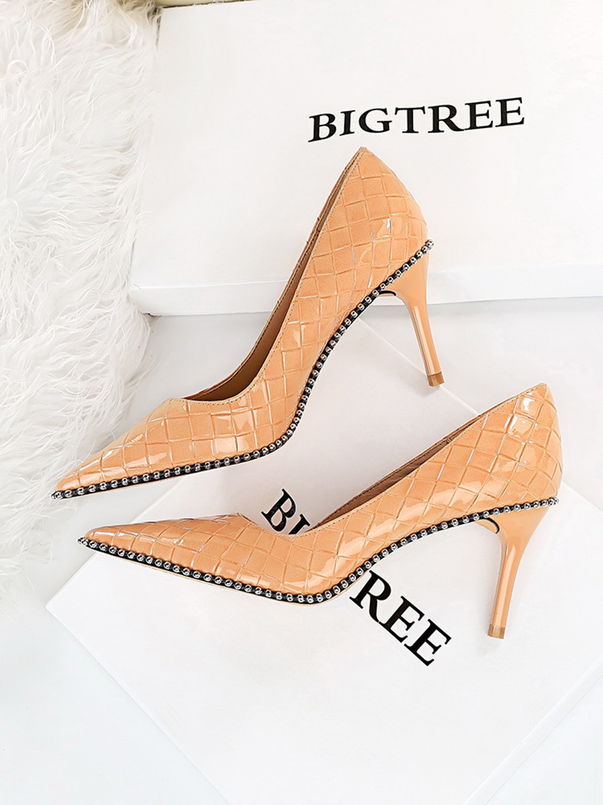 Stylish Woven Embossed Stiletto Heel Shallow Pumps