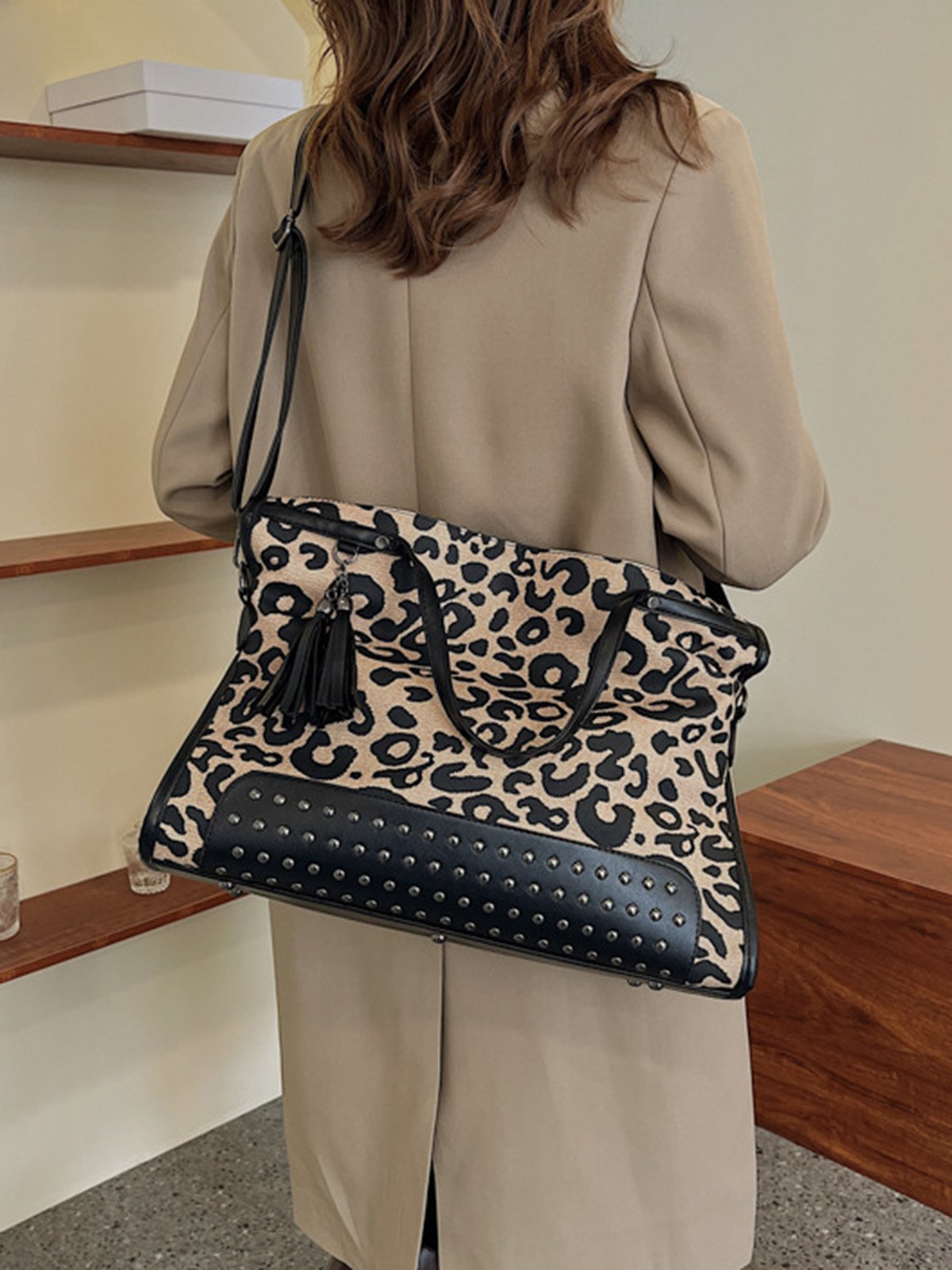 West Style Leopard Rivet Large Capacity Canvas Tote Bag