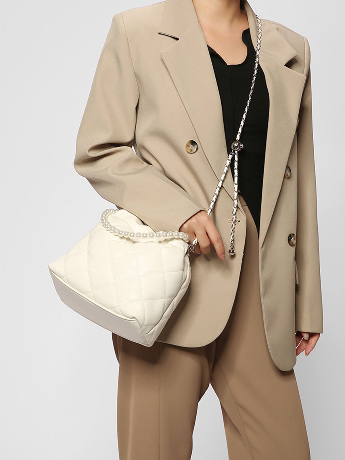 Elegant Quilted Crossbody Bag Party Bucket Handbag with Imitation Pearl Strap