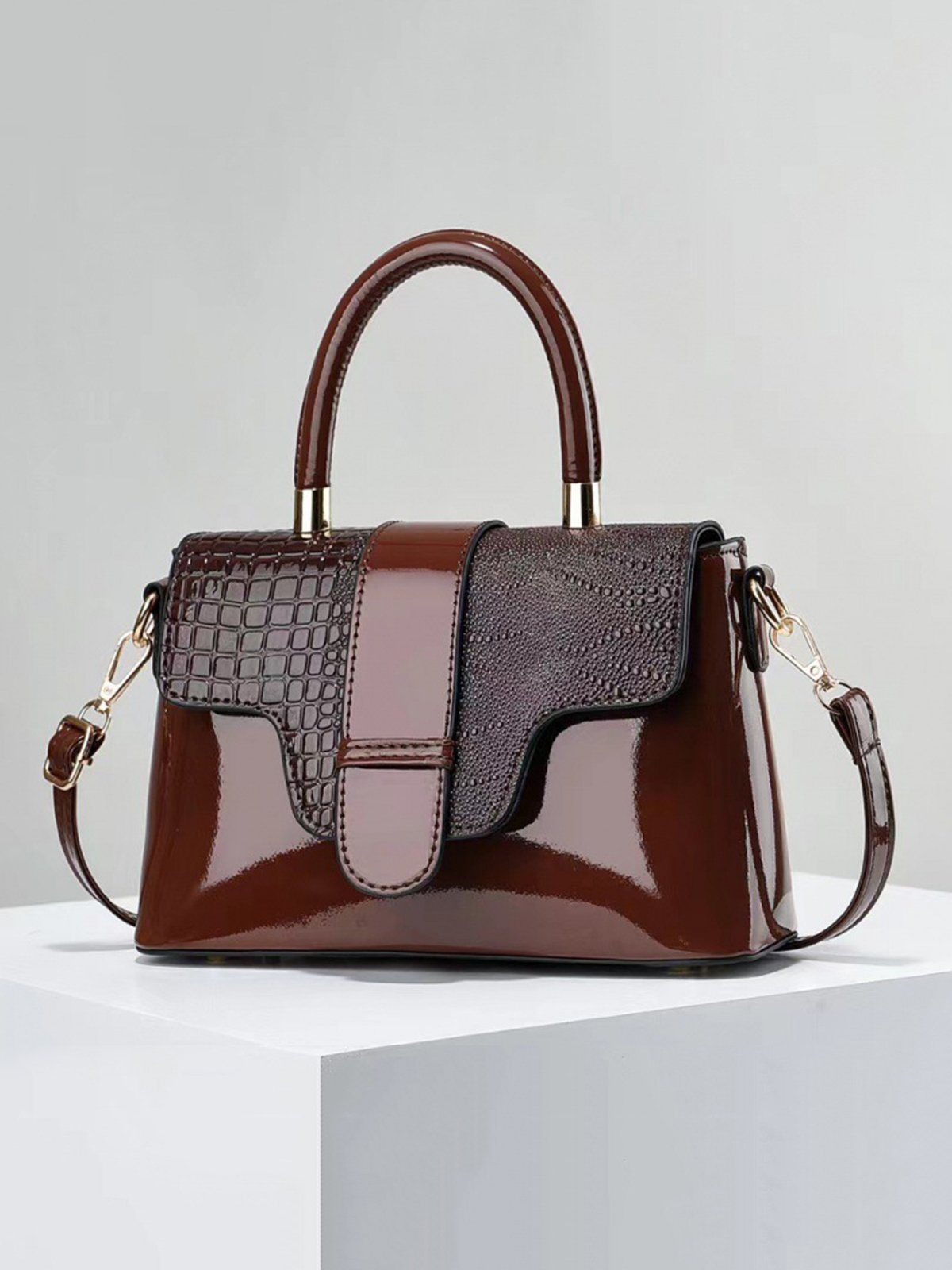 Crocodile Embossed Handbag Buckle Decor Crossbody Bag