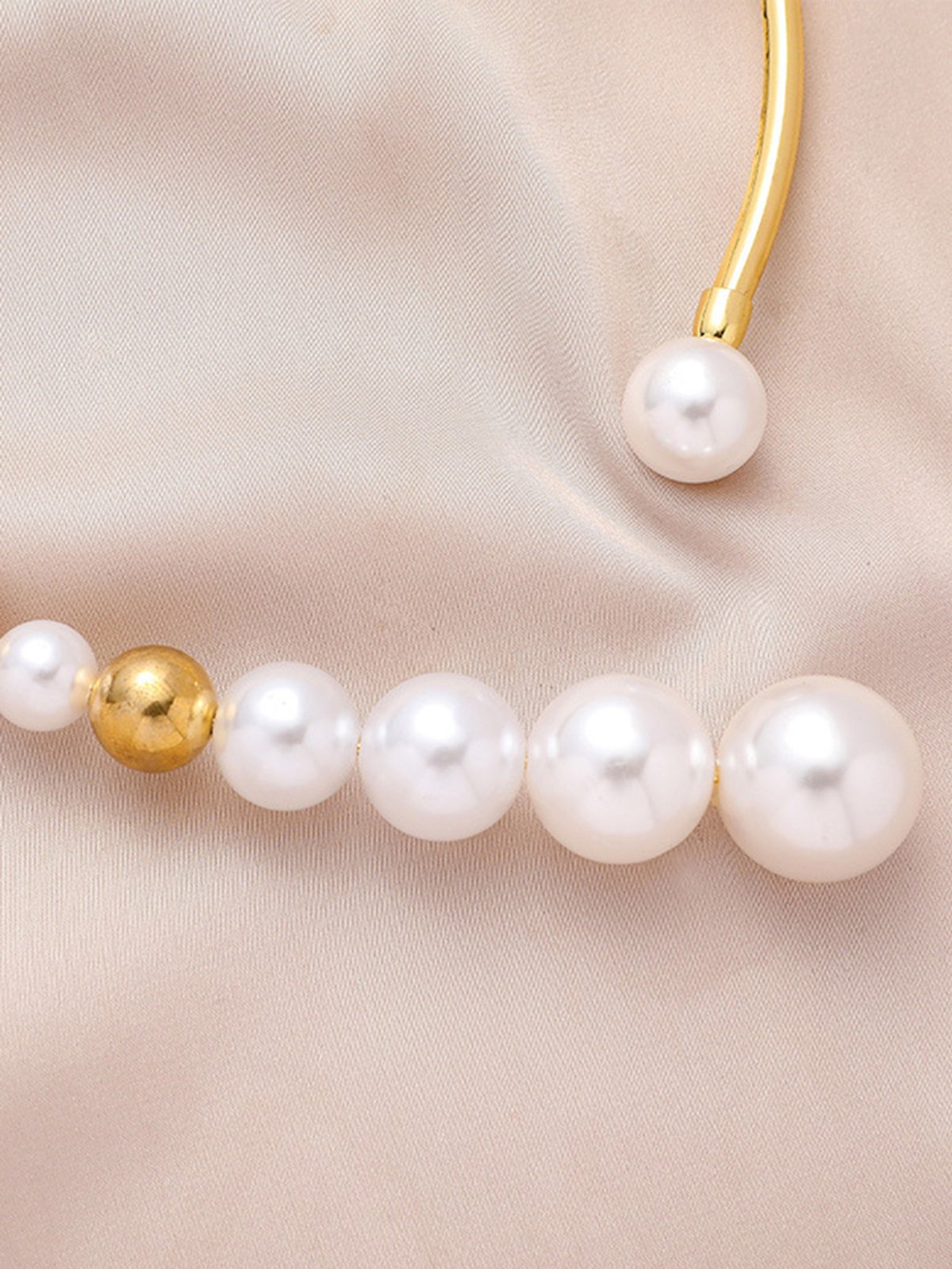 Elegant Imitation Pearl Torque Metal Choker Necklace