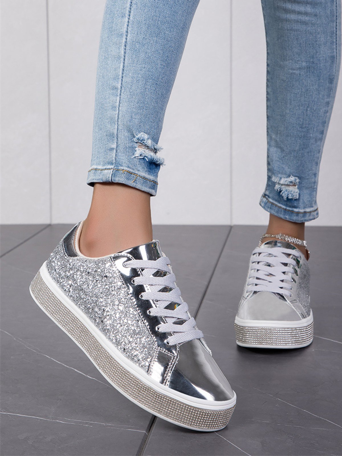 Fashion Glitter Rhinestone Lace-Up Skate Shoes