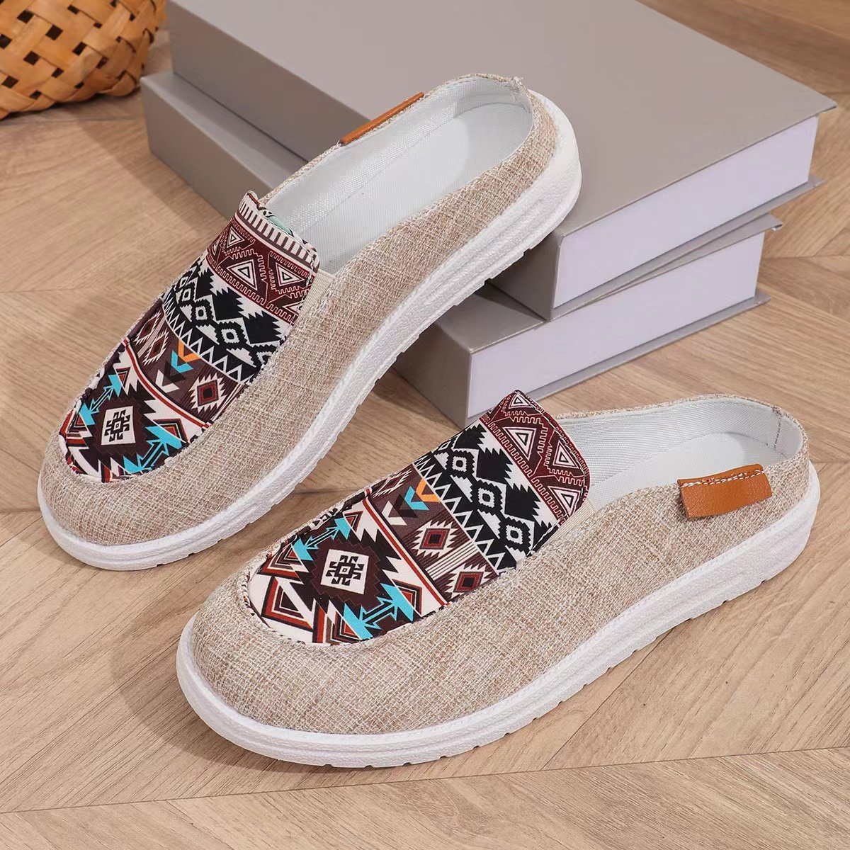 Casual Fabric Ethnic All Season Loafers