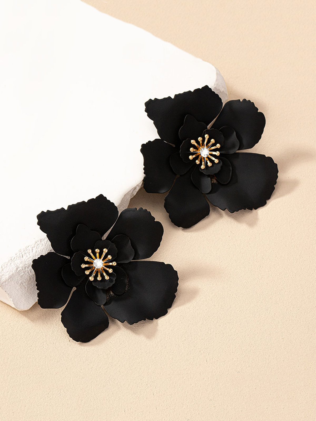 1pair Elegant Flower Rhinestone Stud Earrings