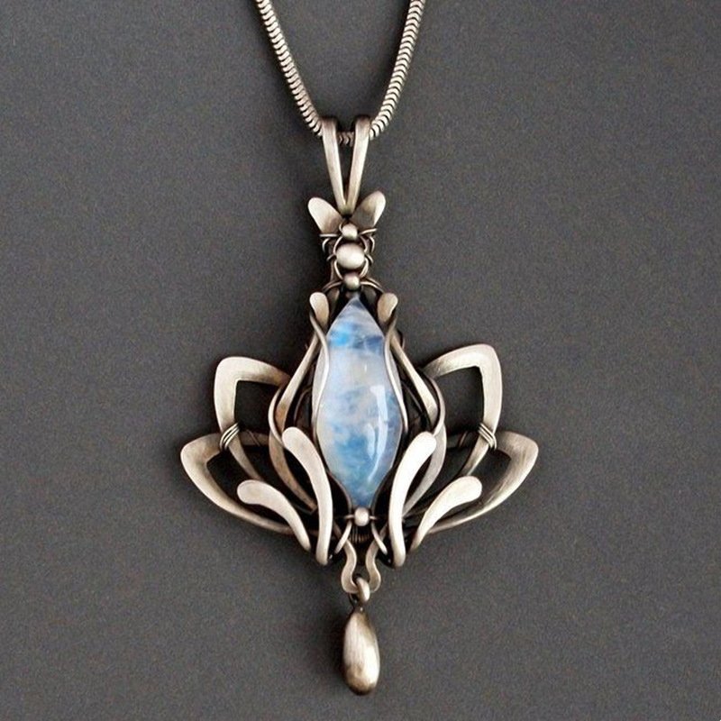 Bohemian Lotus Moonstone Fashion Pendant Necklace Exquisite Women's Jewelry Necklace