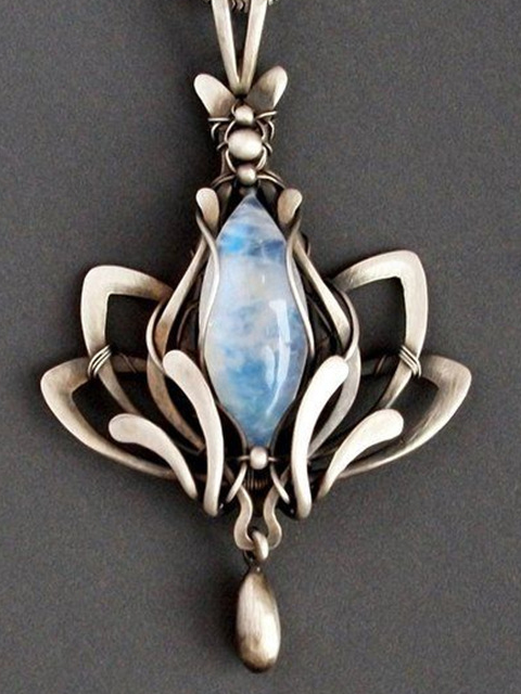 Bohemian Lotus Moonstone Fashion Pendant Necklace Exquisite Women's Jewelry Necklace