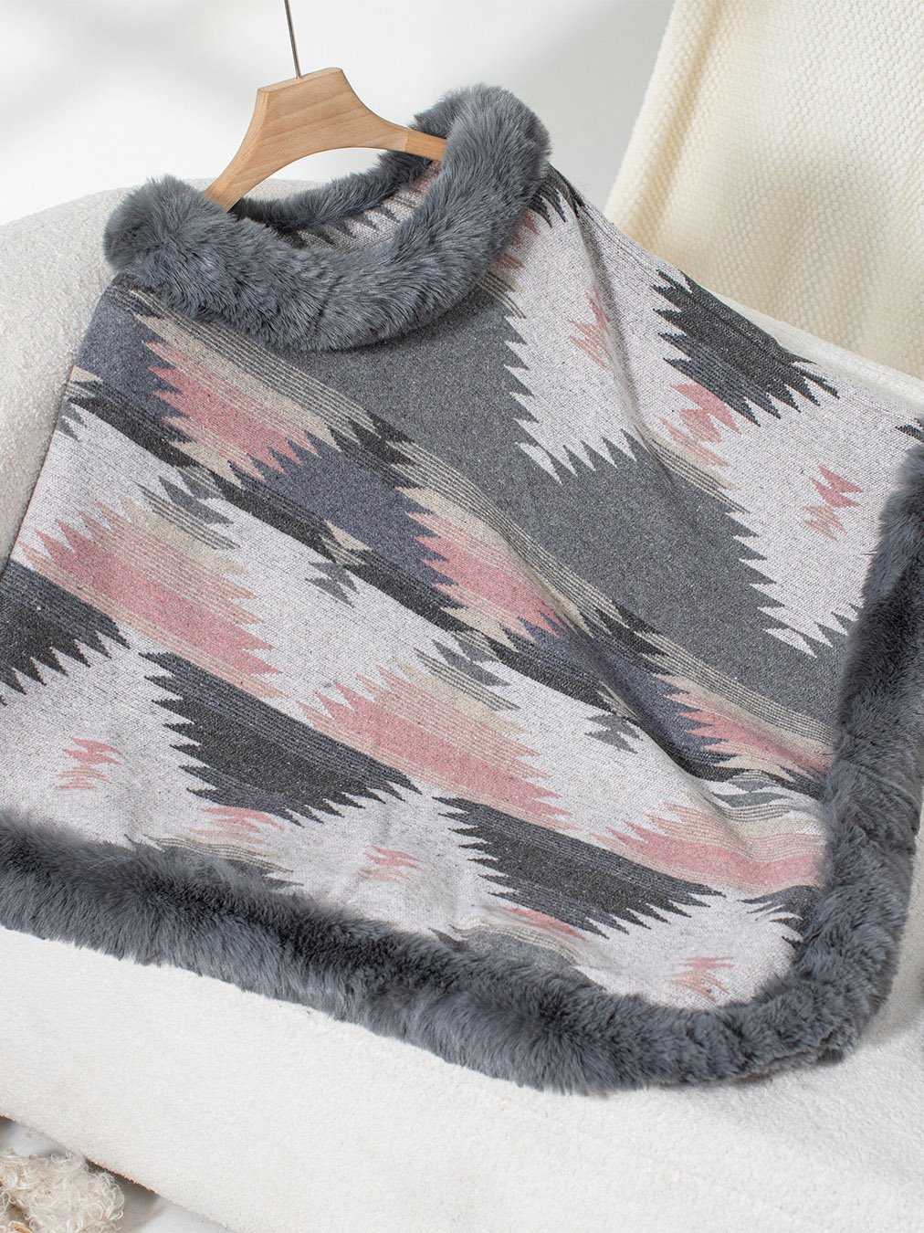Fur Collar Elegant Crew Neck Cloak