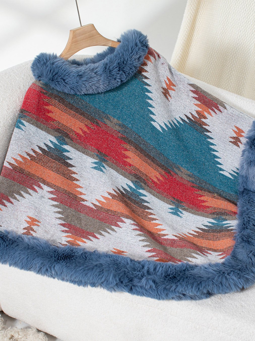 Fur Collar Elegant Crew Neck Cloak