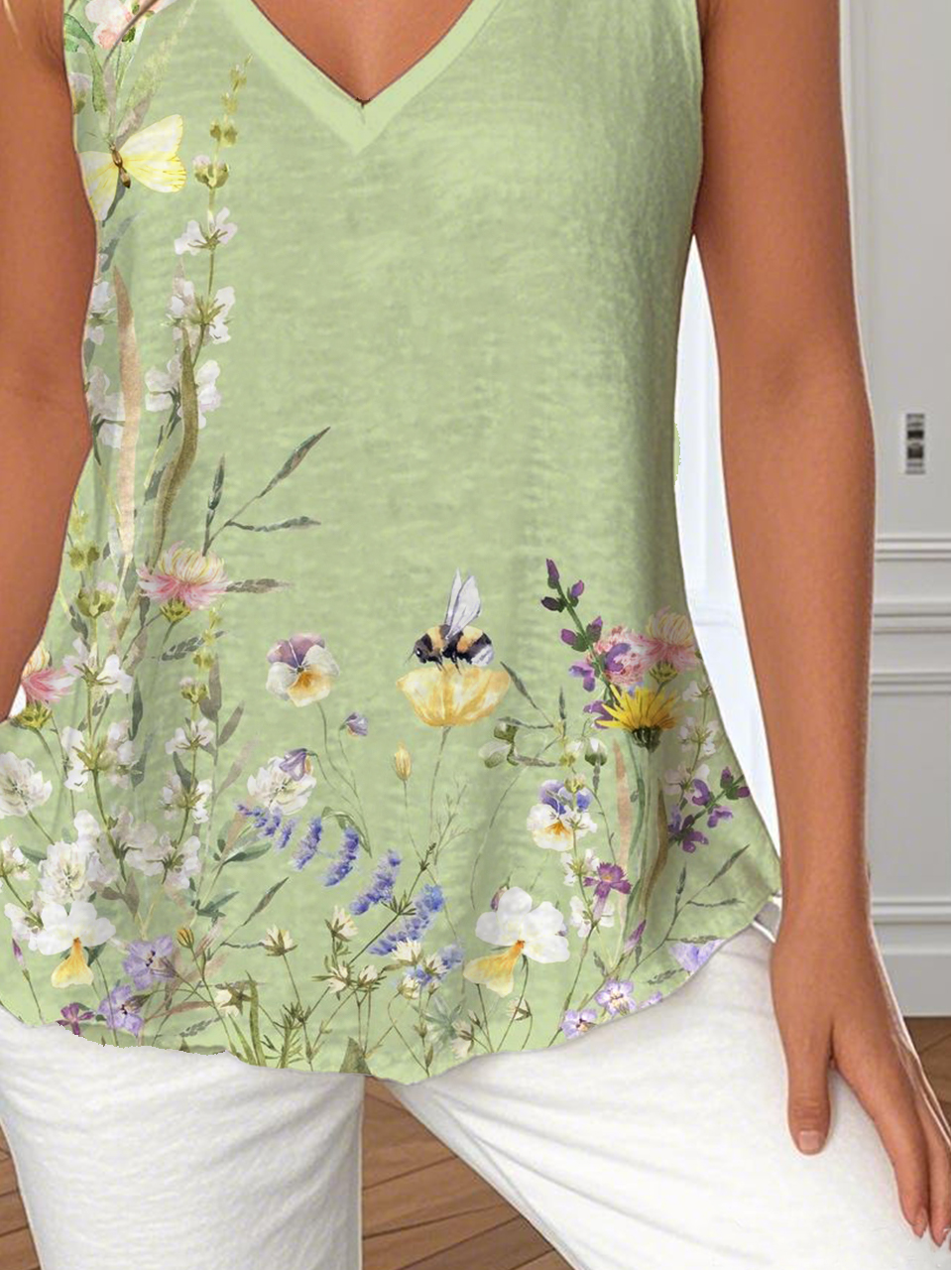 Loose Botanical Pattern Casual V Neck T-Shirt