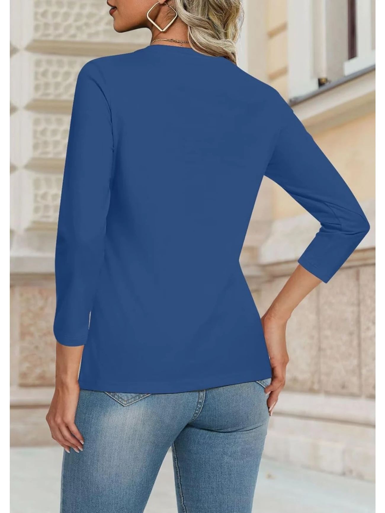 Women's Elegant Simple Commuter Round Neck Long Sleeve Daily T-Shirt Top