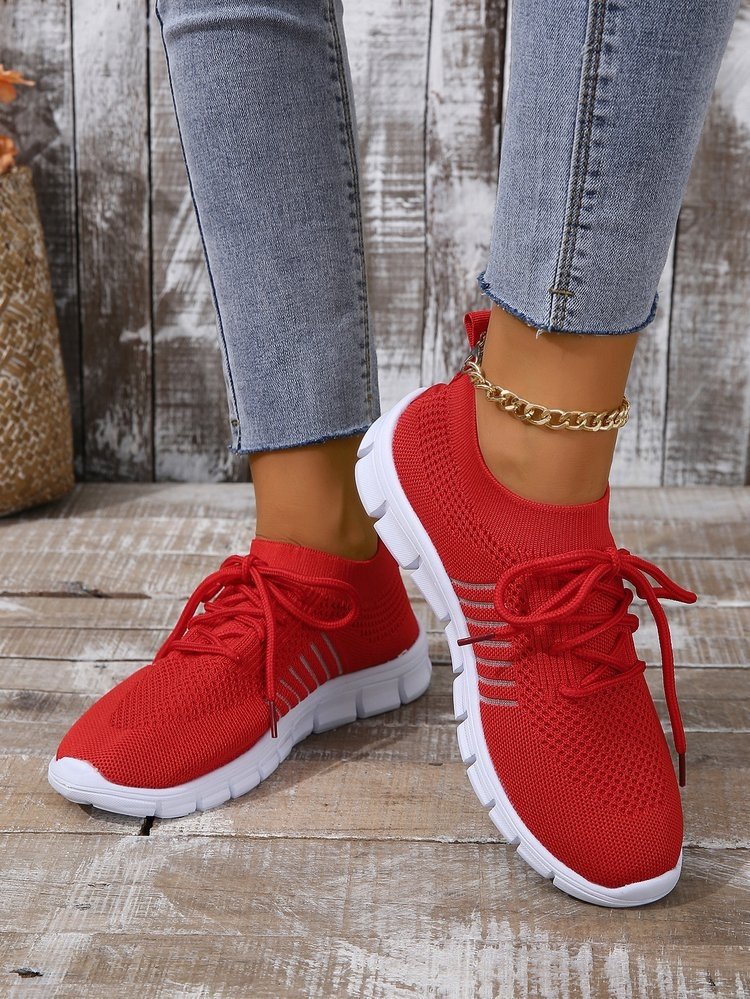 Spring And Autumn Flyknit Breathable Non-slip Lightweight Mesh Sports Shoes