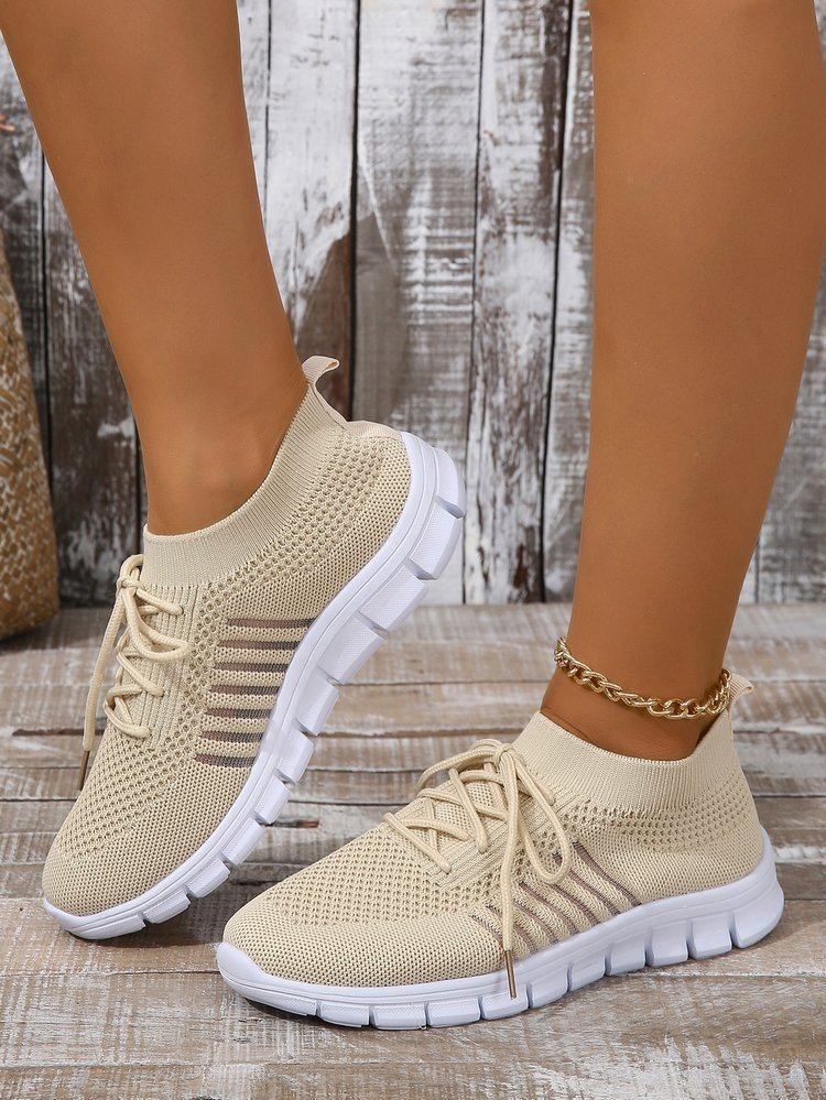 Spring And Autumn Flyknit Breathable Non-slip Lightweight Mesh Sports Shoes