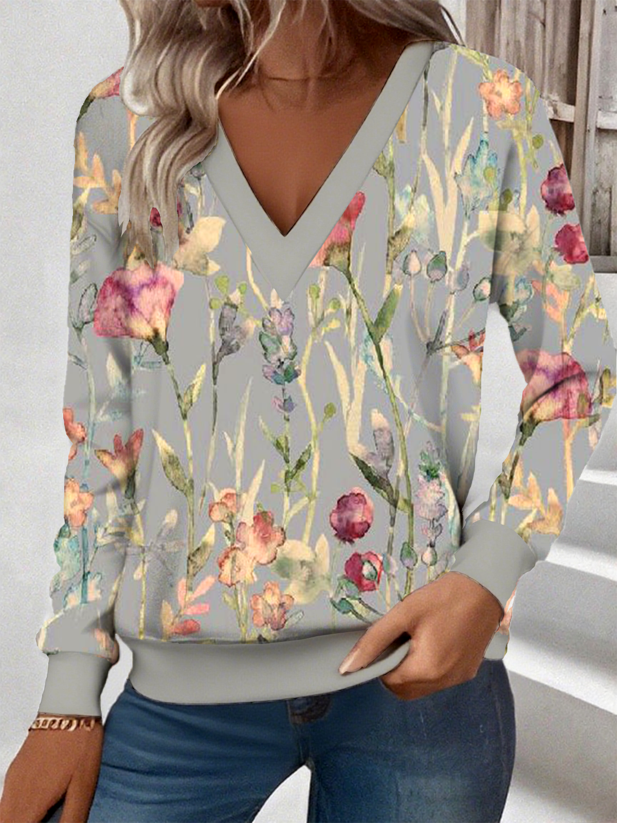 Loose Casual Commuter Long Sleeve V-Neck Printed Sweatshirt