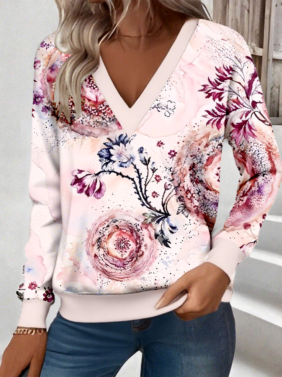 Loose Casual Commuter Long Sleeve V-Neck Printed Sweatshirt