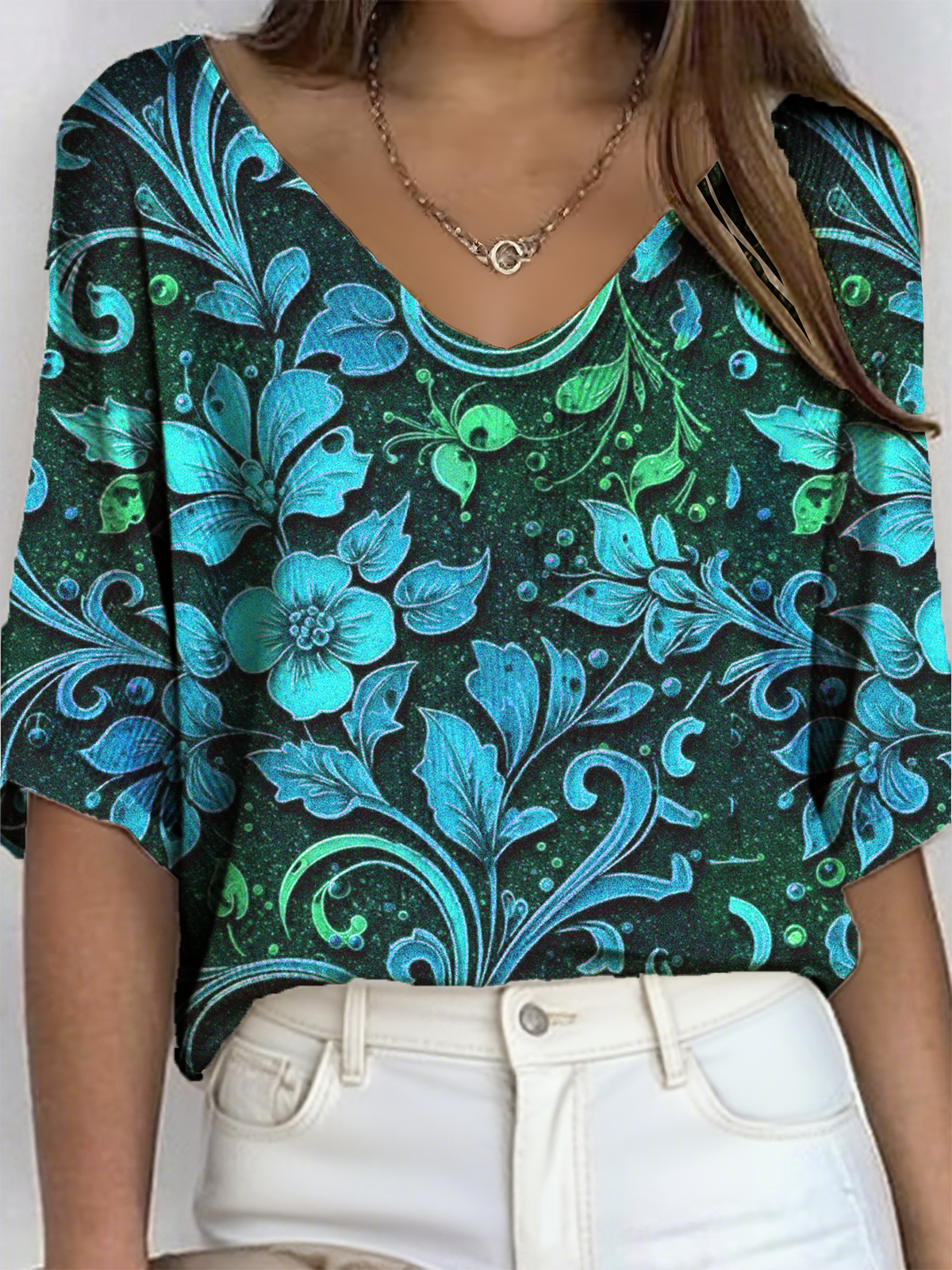 Women's Floral Pattern Trimmed V-Neck Three-Quarter Sleeve T-Shirt Regular Top