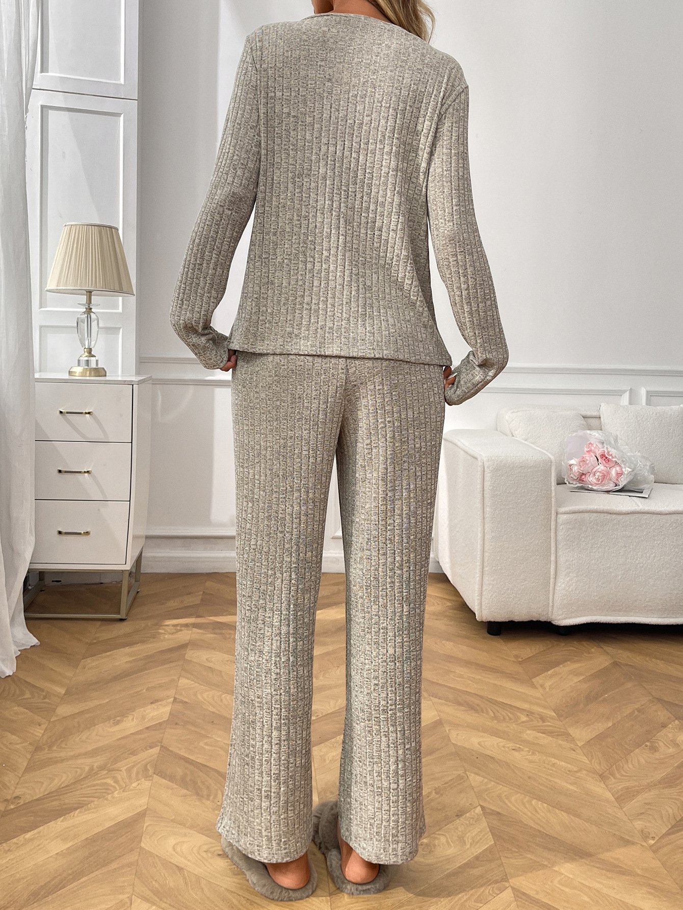 Simple Regular Fit V Neck Plain Two-Piece Set