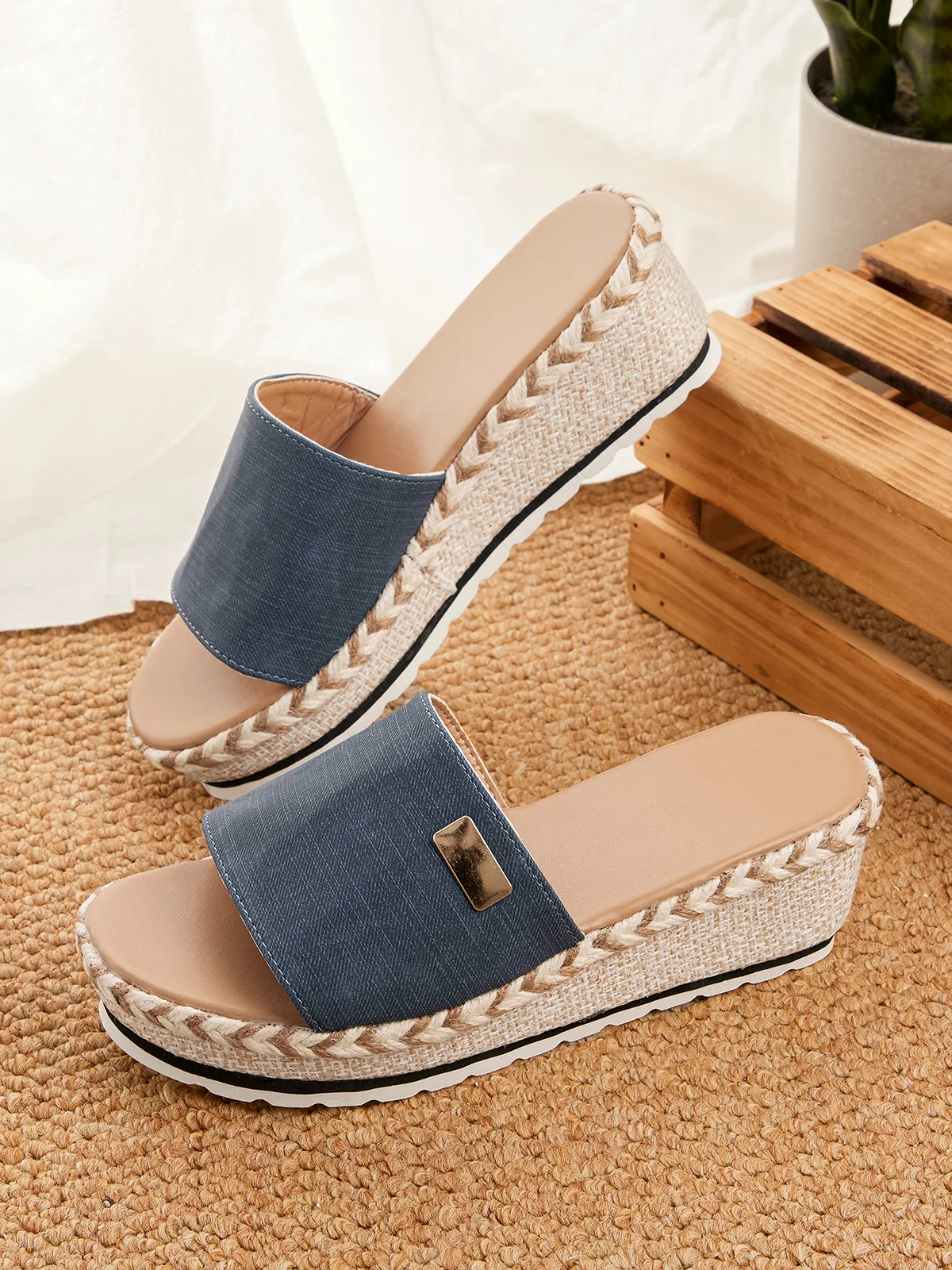 Resort Hemp Rope Sole Wedge Sandals