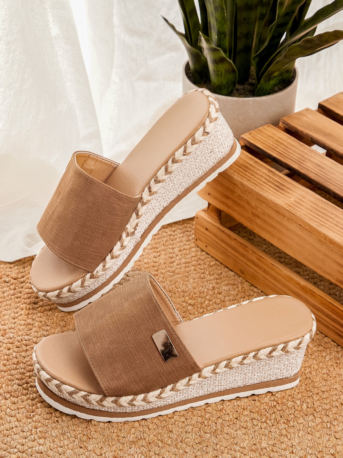 Resort Hemp Rope Sole Wedge Sandals