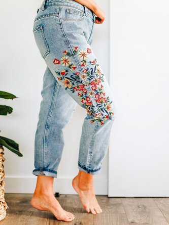 Plus Size Embroidery Floral Casual Loose Jeans