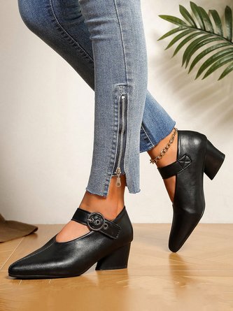 British Style V-shaped Adjustable Buckle Block Heel Pumps