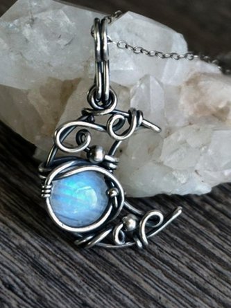Retro Imitation Moonstone Pendant Necklace