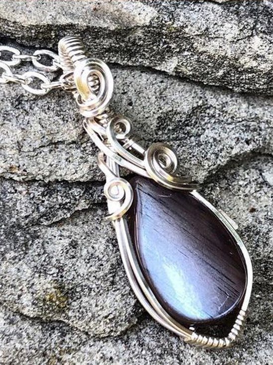 Simple drop-shaped moonstone pendant fashion hollow necklace