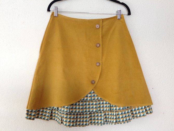 Vintage Floral Winter Ruffle Front Skirt