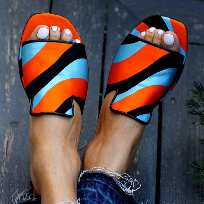 flat heel slippers