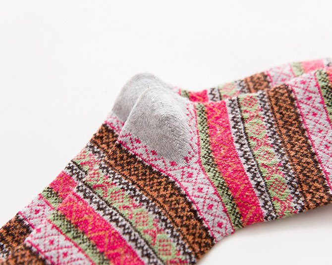 Multicolor Stripes Knitted Socks