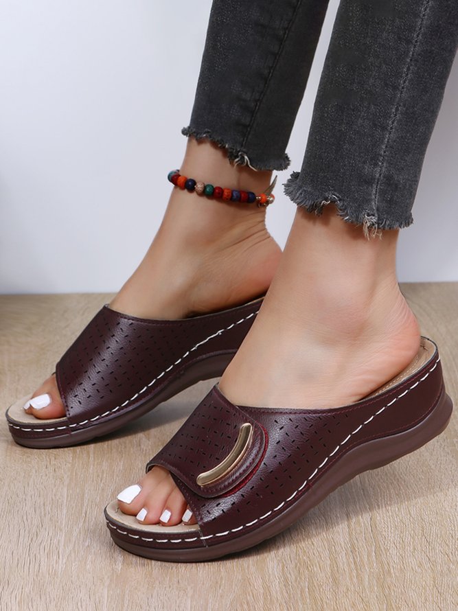 Perforated Hollow Metal Sheet Vintage Casual Slippers