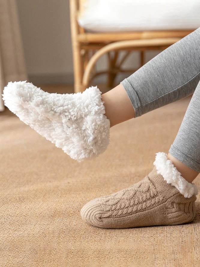 Leisure Home Coral Fleece Twist Pattern Floor Socks Pile Socks Autumn Winter Warm Thick