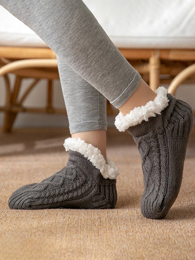 Leisure Home Coral Fleece Twist Pattern Floor Socks Pile Socks Autumn Winter Warm Thick