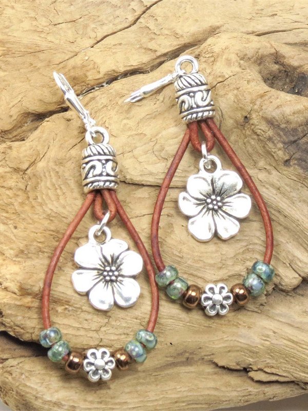 Ethnic Vintage Floral Pattern Leather Earrings Western Boho Dress Jewelry