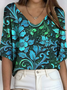 Women's Floral Pattern Trimmed V-Neck Three-Quarter Sleeve T-Shirt Regular Top